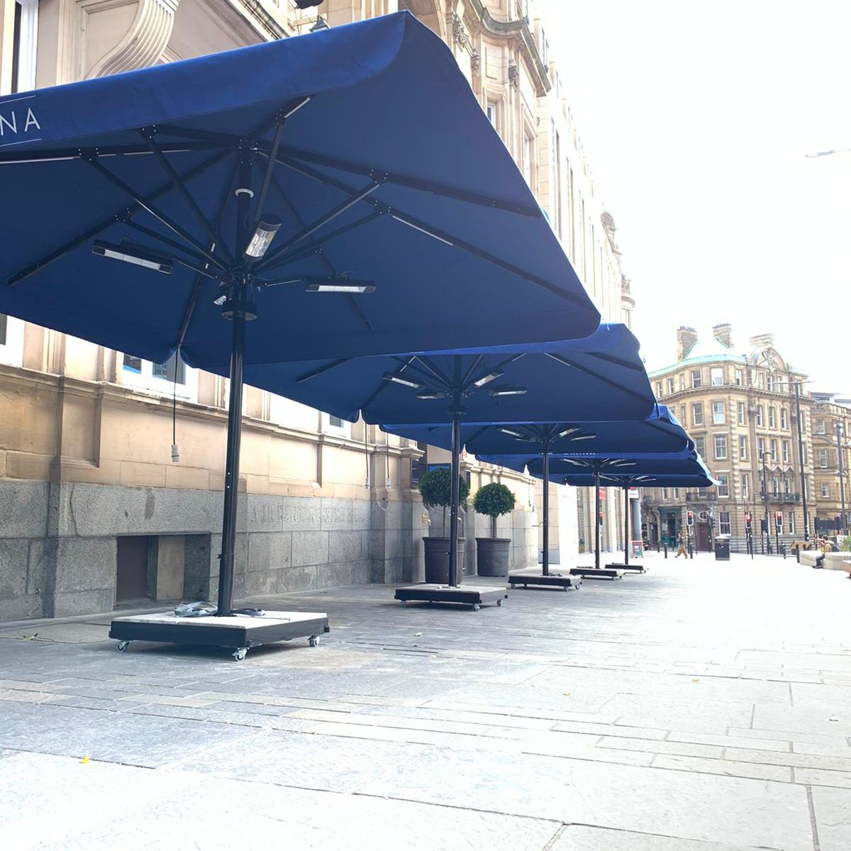 Savannah Large Heated Parasol – Bild 3