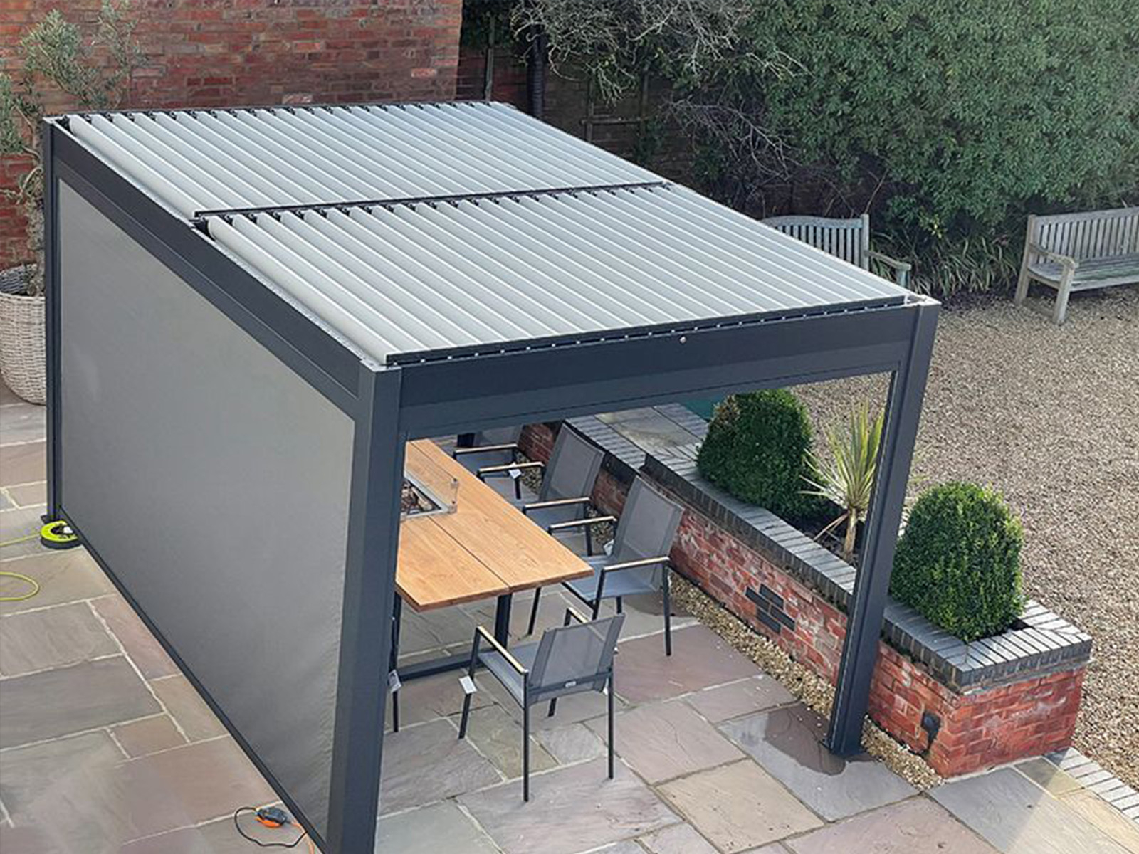 Solaris LED Motorised Pergola | Free Standing – Bild 3
